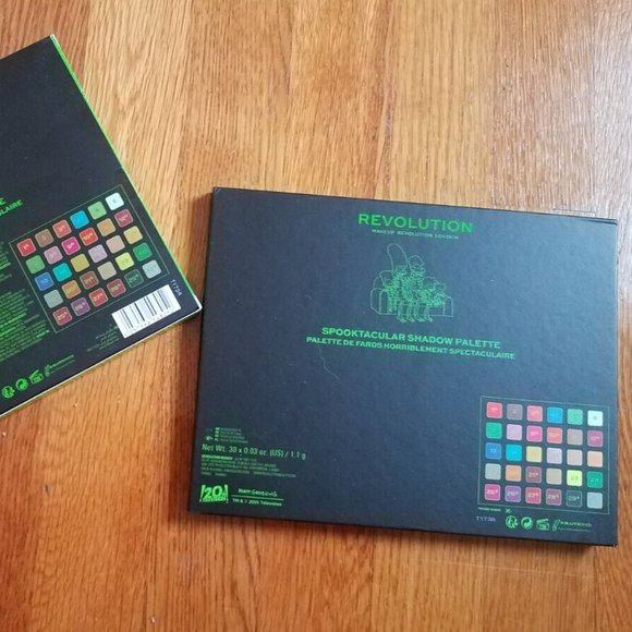 New Revolution TREEHOUSE OF HORROR The Simpsons SPOOKTACULAR Eye Shadow Palette - Picture 5 of 6